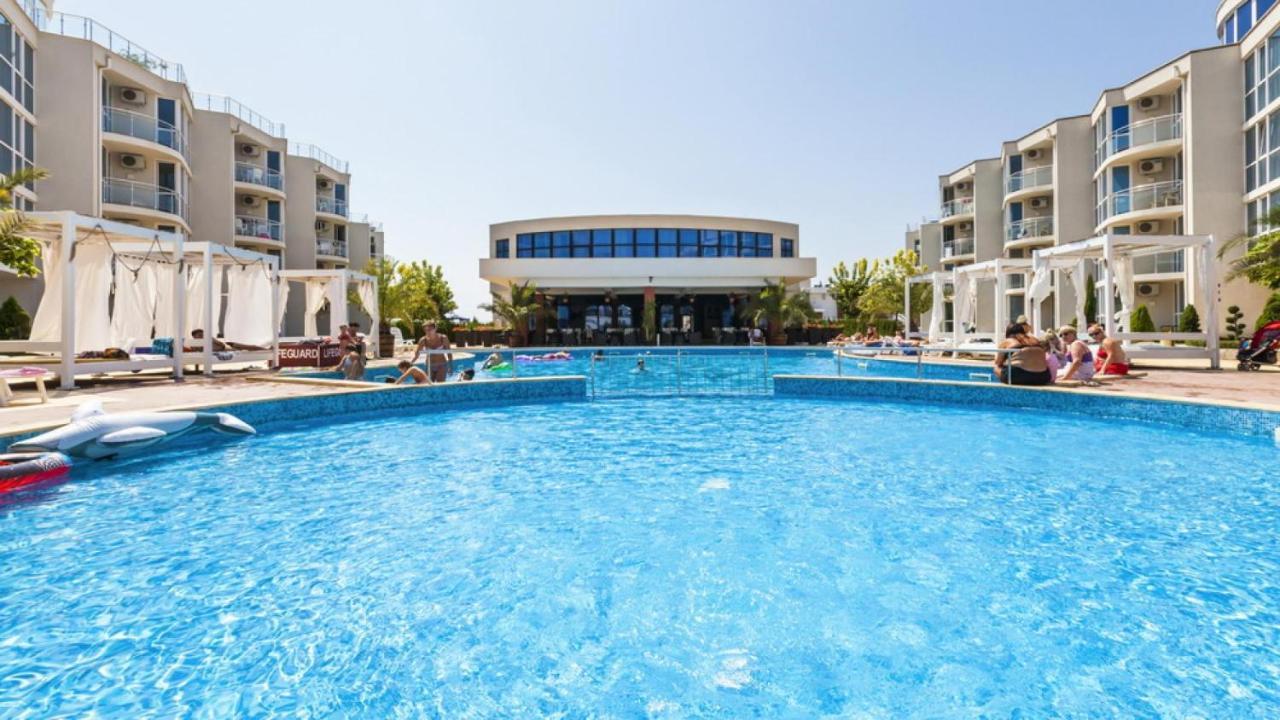 Design Studio In Atlantis Resort&Spa, Burgas Airport Buitenkant foto