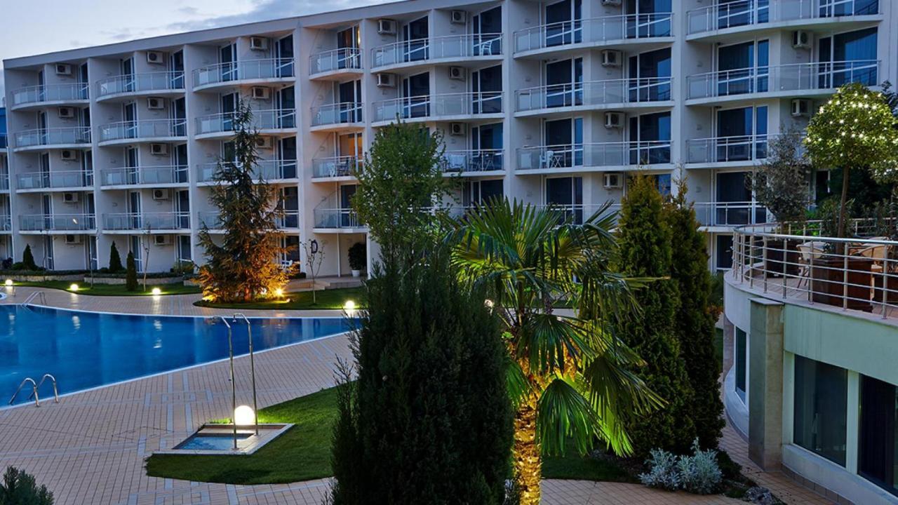 Design Studio In Atlantis Resort&Spa, Burgas Airport Buitenkant foto